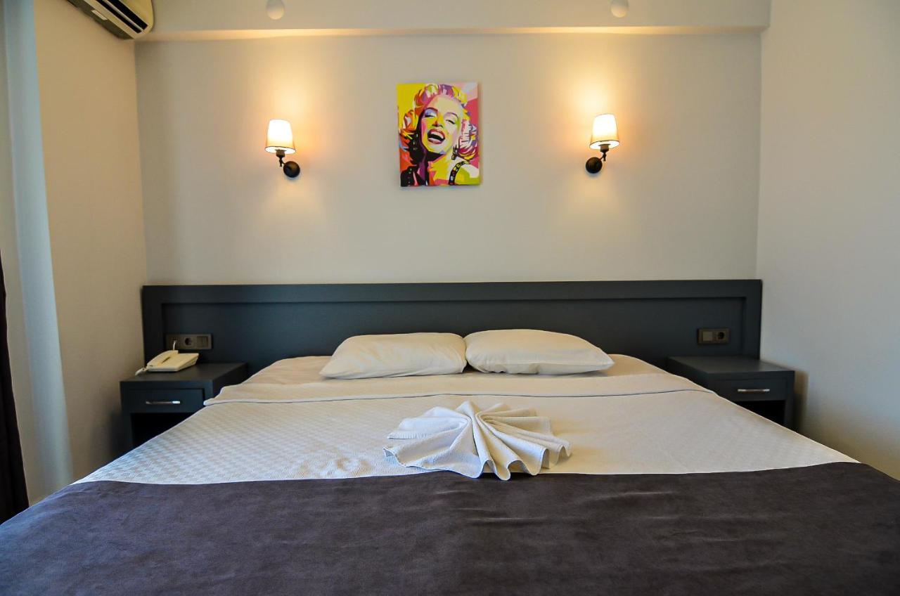 Berry Bella Hotel マルマリス エクステリア 写真